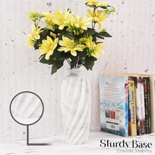 Load image into Gallery viewer, Cross Line Vase
